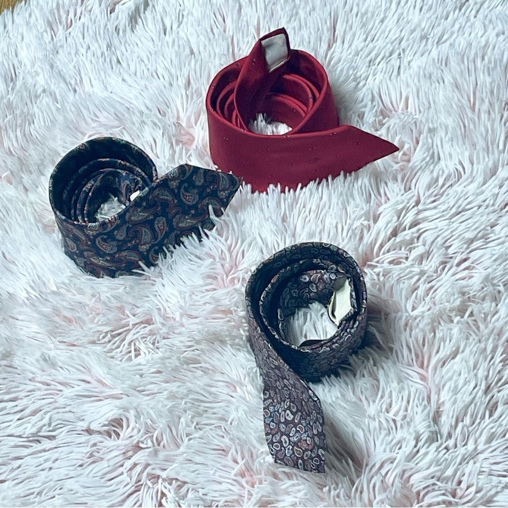 Dior bundle ties